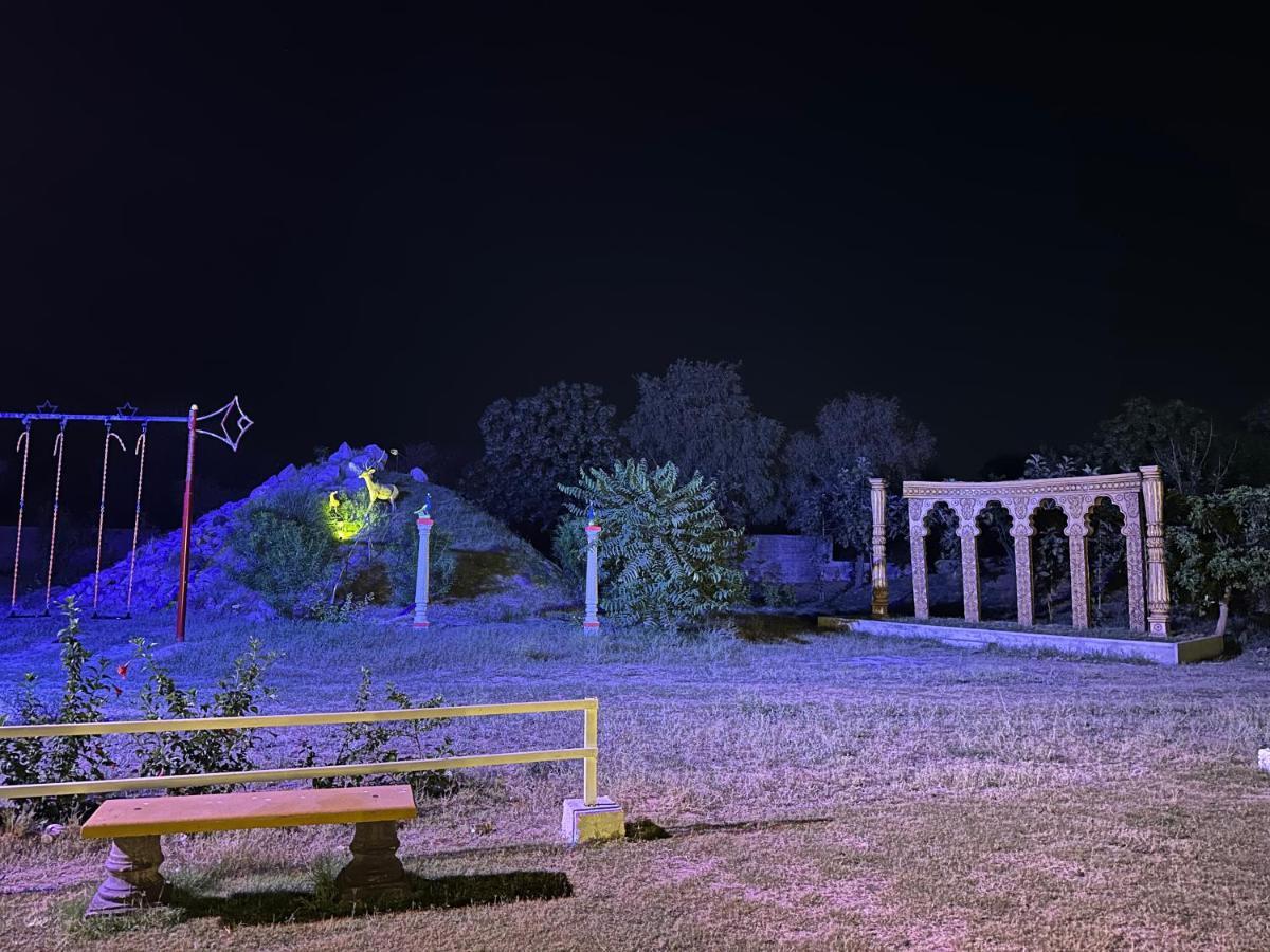 Modhera Sunrise Resort - Tents Bhungas Jungle Restaurants & Candlelight Dining Kalri Zewnętrze zdjęcie