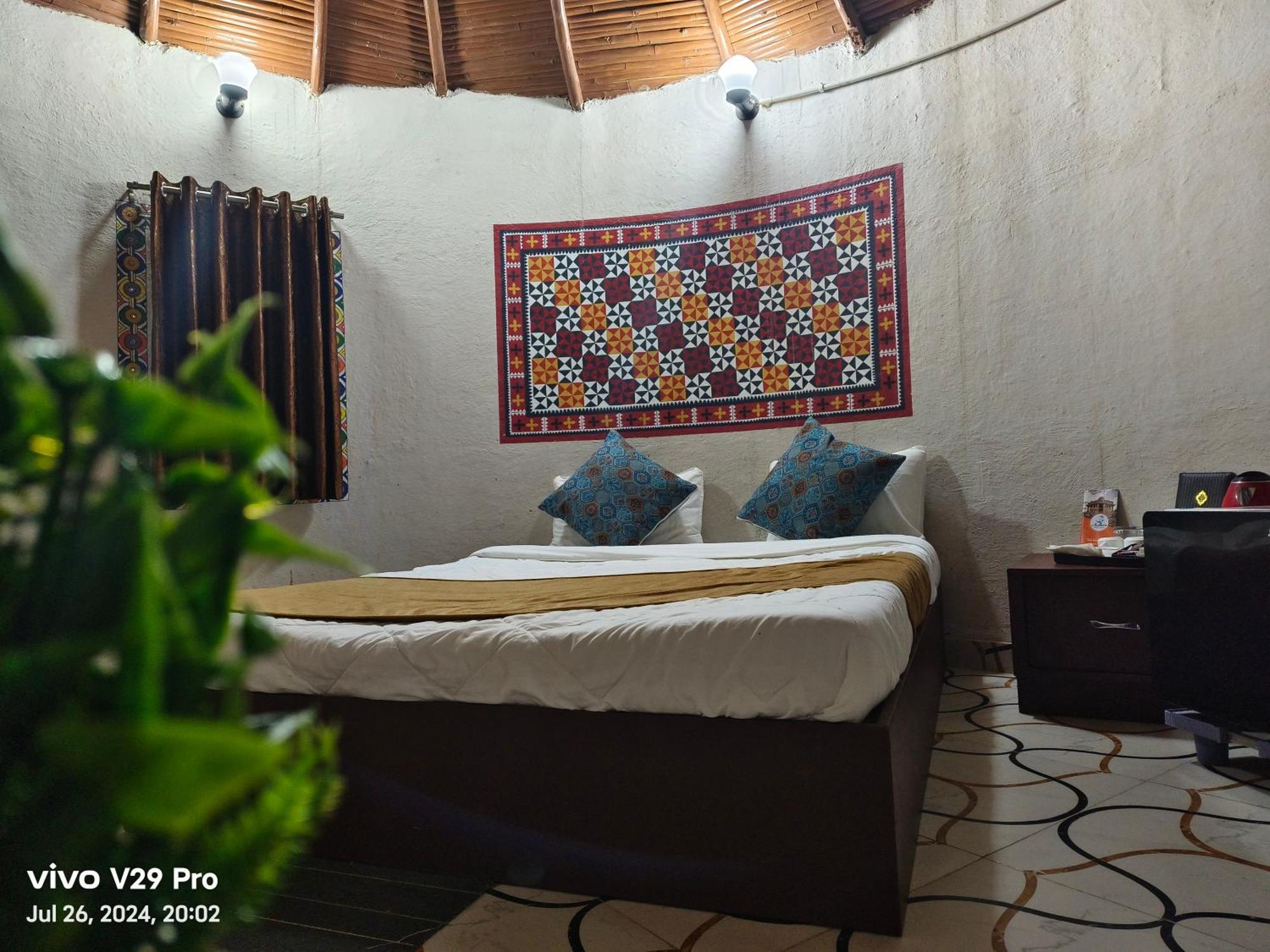Modhera Sunrise Resort - Tents Bhungas Jungle Restaurants & Candlelight Dining Kalri Zewnętrze zdjęcie